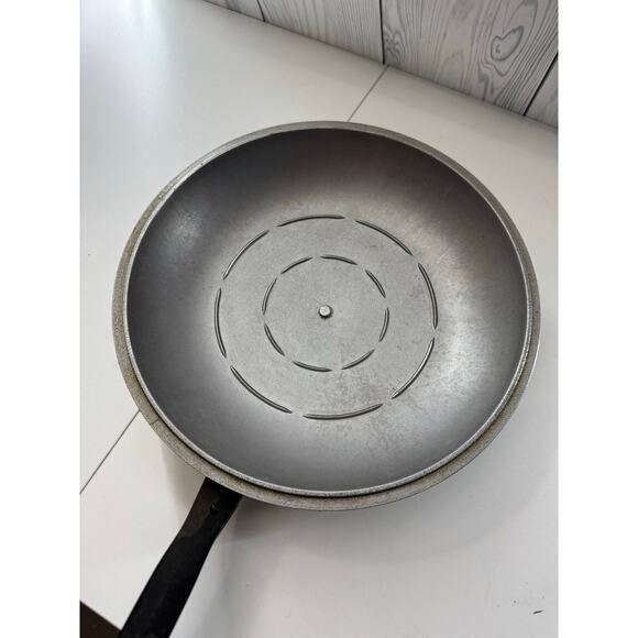 Club Aluminum Frying Pan with Lid 10 Inch Finish Avocado Green WORN - Picture 10 of 11